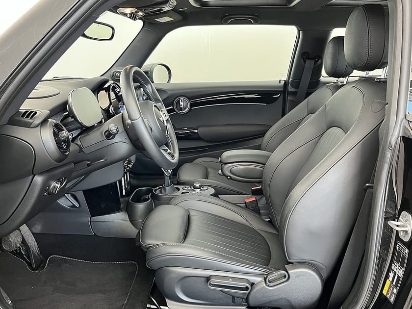 Bild 5 av MINI Cooper SE SE Panoramatak HUD H/K Backkamera Komfort CarPlay Nav