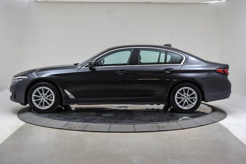 Bilde 2 av BMW 530e xDrive Sedan 