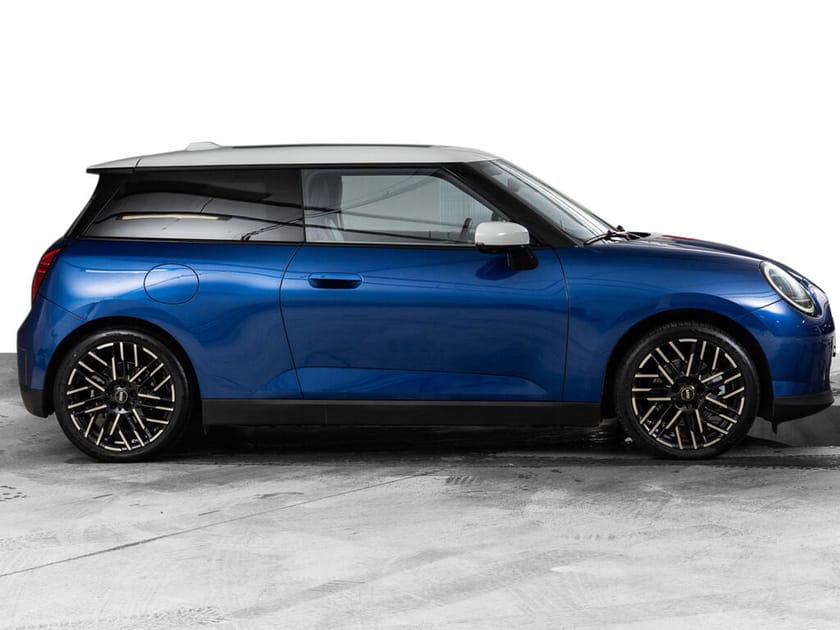 Bilde 4 av MINI Cooper SE Favoured Trim Package XL + V-hjul