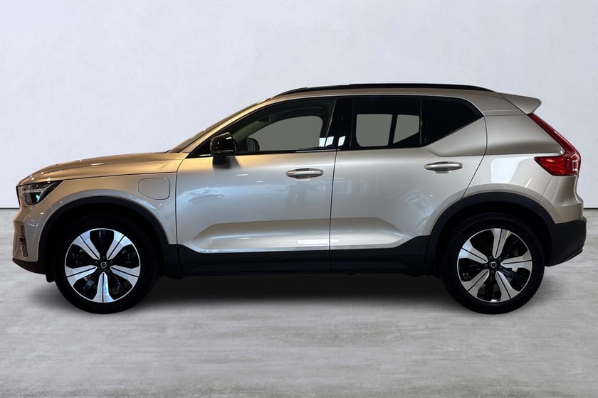 Bild 2 av Volvo XC40 Recharge T5 Plus Dark