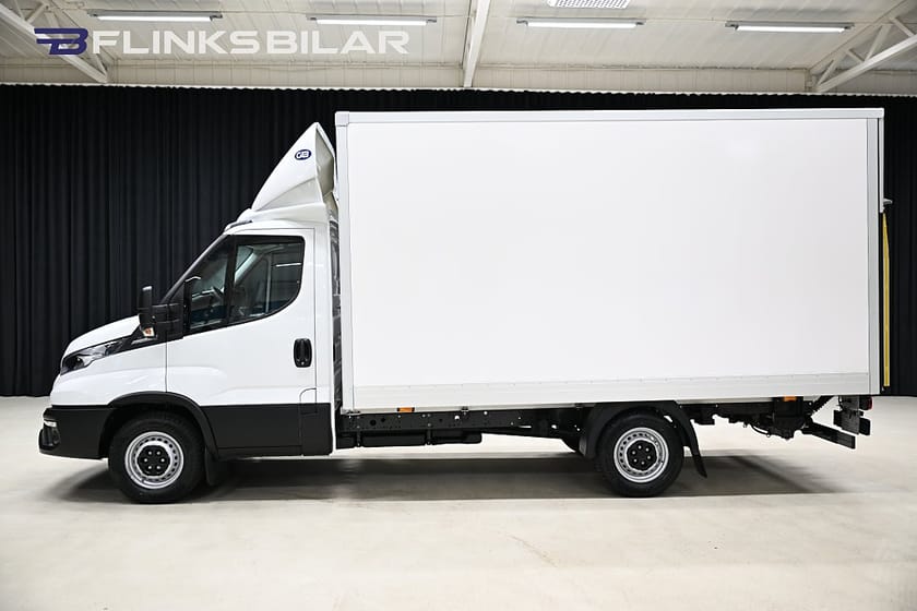 Bild 2 av Iveco Daily 35-140 Chassis Cab 136HK Automat|Volymskåp|BG-Lyft|Backkamera|272Mil|Moms