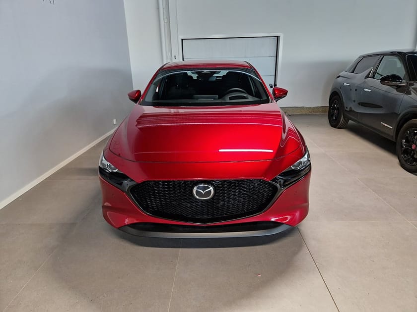 Bild 3 av Mazda 3 Hatchback 2,5 140hk. AUT. Centre- OMG. Lev.