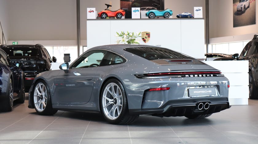 Bild 2 av Porsche 911 GT3 Touring 510 hk Manuell