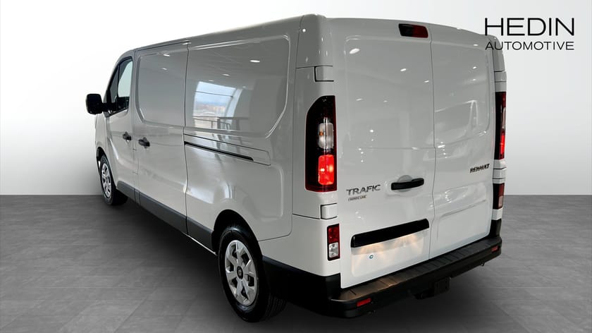 Bild 2 av Renault Trafic Skåpbil L2H1 150HK AUT Nordic Line - Drag/Värmare/2xdörr