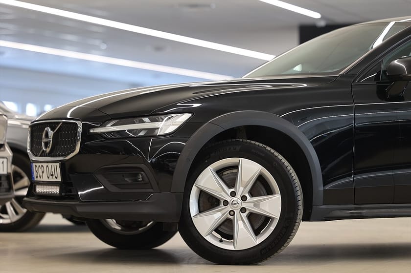 Bild 4 av Volvo V60 Cross Country B4 AWD 197hk Momentum Värmare B-Kamera