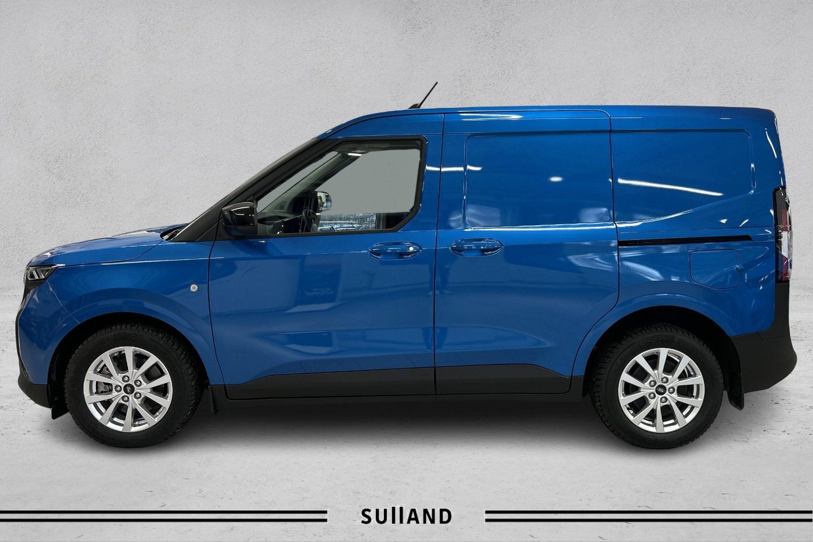 Thumnail bilde 1 av Ford E-Transit Courier