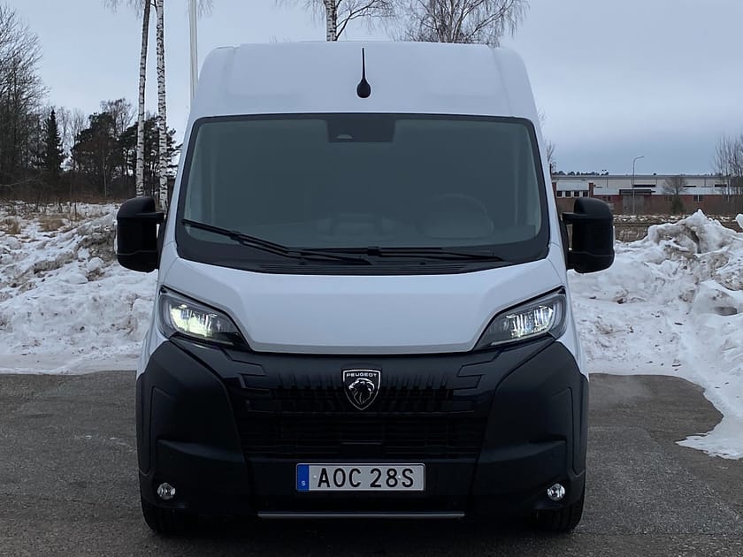 Bild 4 av Peugeot Boxer Skåpbil DEMOBIL / L4 H2 / LÅNG MODELL / AUTOMAT / BRA SPEC!