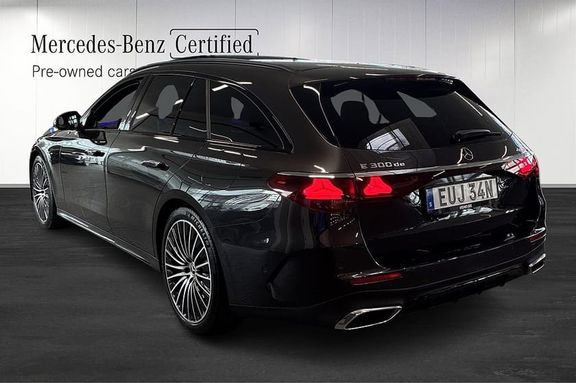 Bild 4 av Mercedes-Benz E 300 de 4MATIC T 9G-Tronic AMG Line Pano Drag Burmester