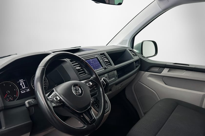 Bild 4 av Volkswagen Caravelle T31 2.0 TDI 9-SITS D-VÄRME LÅNG