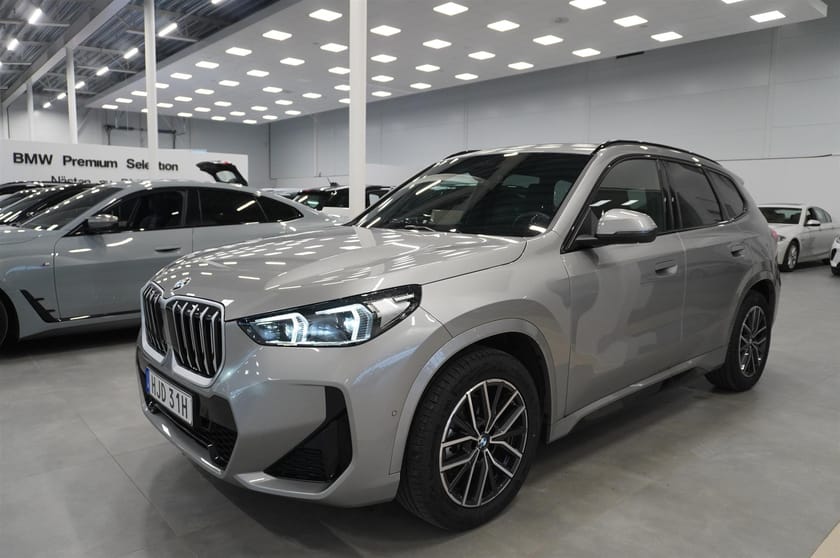 Bild 3 av BMW X1 sDrive18i M-Sport Navi Adaptiva LED Keyless DAP Rattvärme