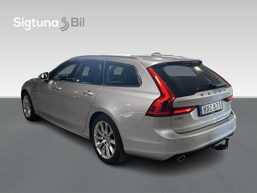 Bild 4 av Volvo V90 D4 Geartronic Momentum / Dragkrok / Rattvärme