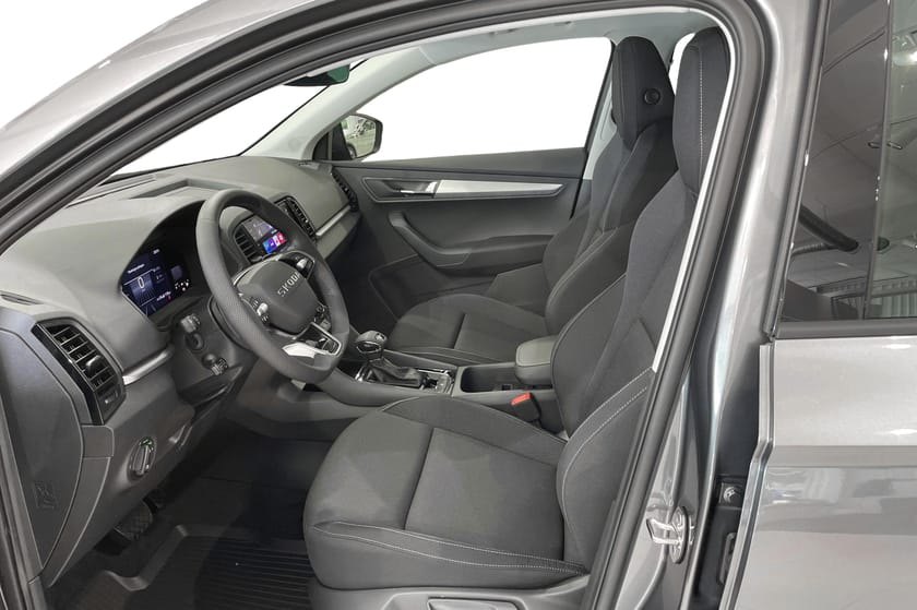 Bild 5 av Škoda Karoq Selection TSI 150 hk DSG 130 Edition Drag & Parkeringsvärmare