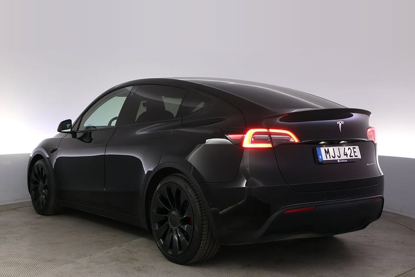 Bild 4 av Tesla Model Y Performance Uppg. Autopilot Panorama