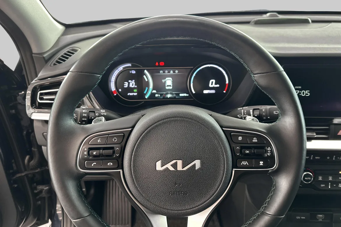 picture of a car