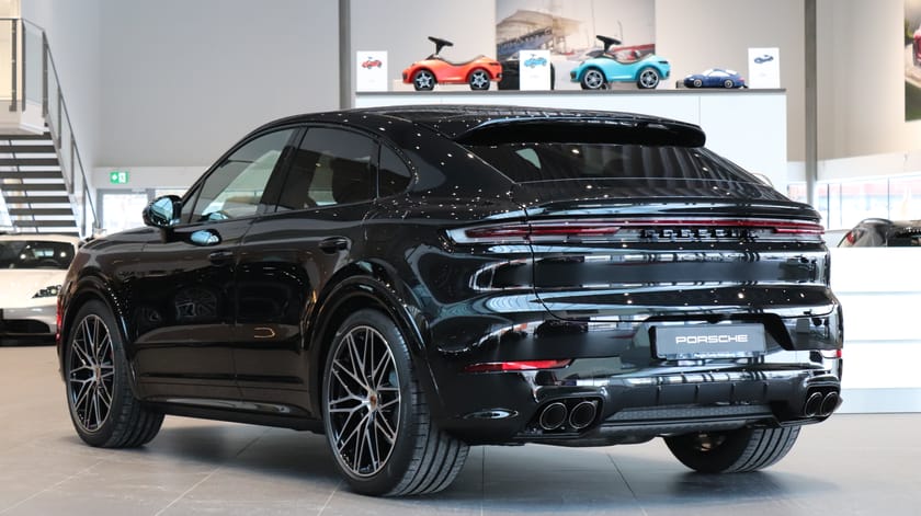 Bild 2 av Porsche Cayenne S E-Hybrid Coupé Black Edition