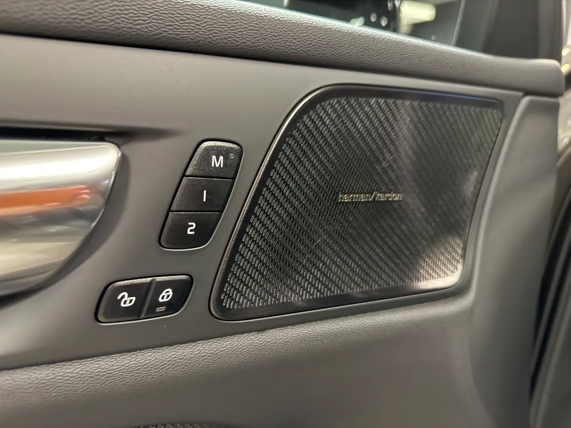 picture of a car