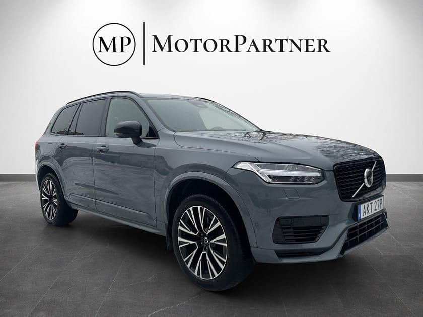 Bild 1 av Volvo XC90 7 Säten Recharge T8 AWD Ultimate Dark Pano H/K Drag 360 MOMS