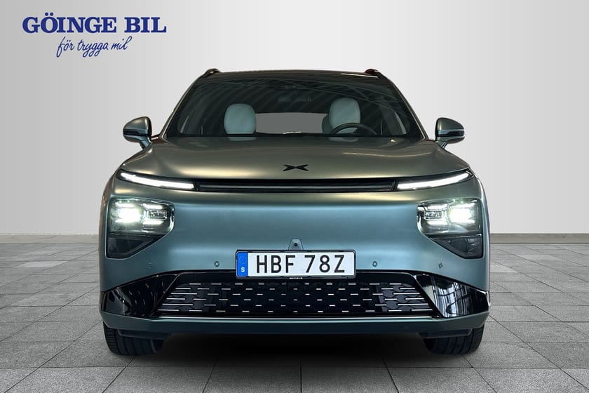 Bild 3 av XPENG G9 Performance AWD Premium Komfort/ Drag/ V2L/ XPilot/ Pano/ Luftfjädring
