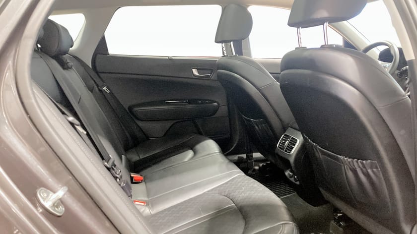 Bild 5 av Kia Optima Sport Wagon Plug-in Hybrid SW P-HEV ADVANCE PLUS 2