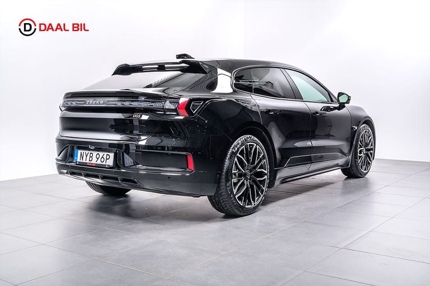Bild 4 av Zeekr 001 100kWh AWD 544HK PRIVILEGE LUFTFJÄD YAMAHA® 3DVIEW