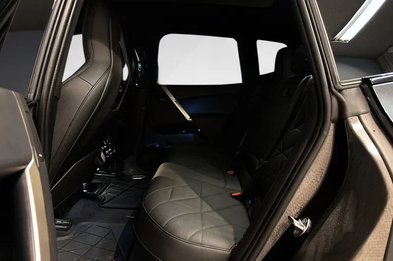 BMW iX xDrive40 bilde 17