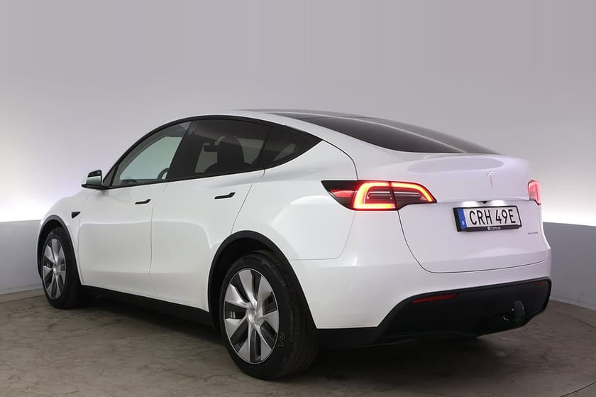 Bild 4 av Tesla Model Y Long Range AWD Autopilot Pano Drag