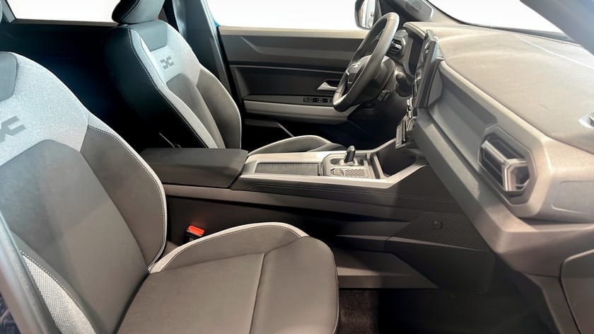 Bild 3 av Dacia Bigster Hybrid 155 Journey 155hk DCT PL fr: 3990kr/mån