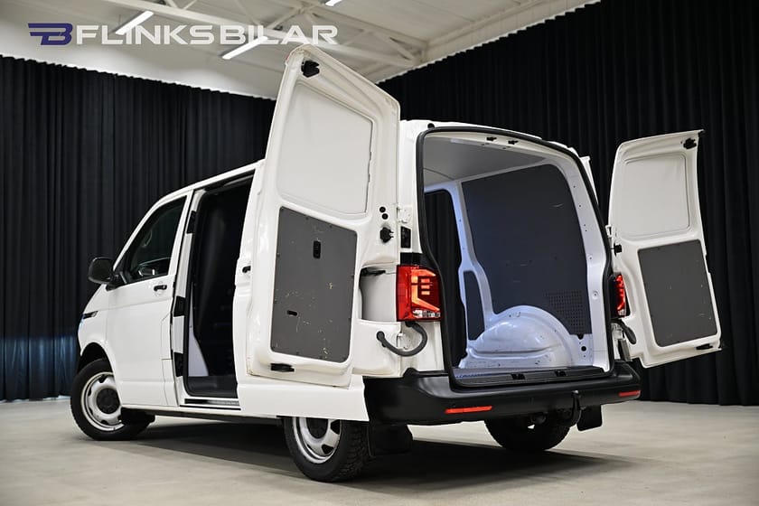 Bild 5 av Volkswagen Transporter 4Motion DSG 150HK L2|Drag|LED|Värmare|Dubbeldörr|Moms