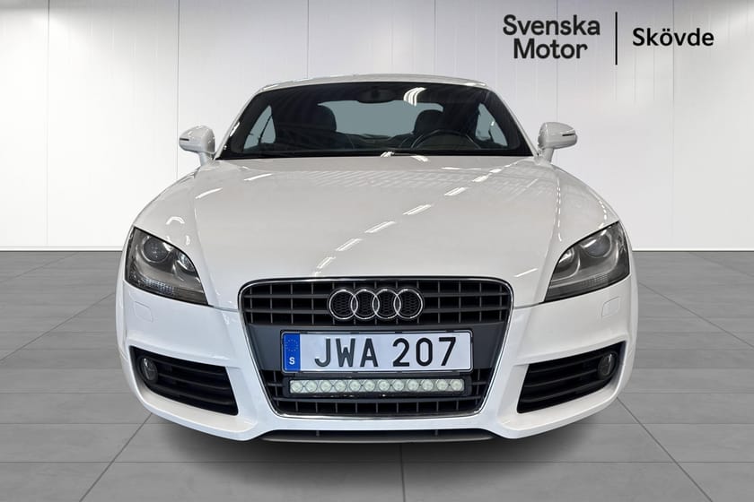 Bild 4 av Audi TT Coupé 2,0 S-LINE X-Edition med rätt utrustning & klassisk TT-design