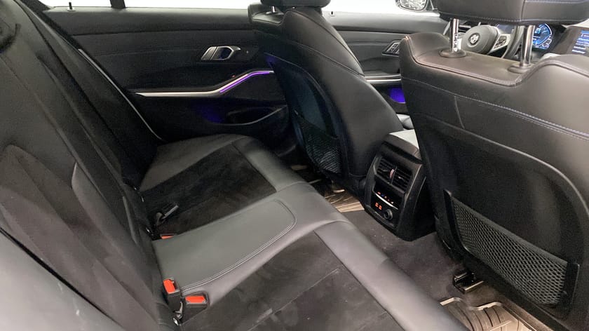 Bild 5 av BMW 330e Sedan Steptronic 292hk M-Sport - H&K - HUD