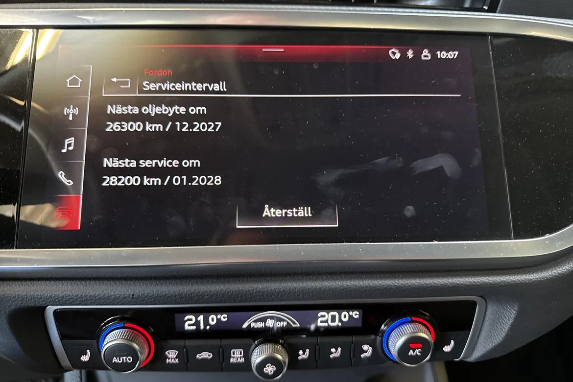 picture of a car