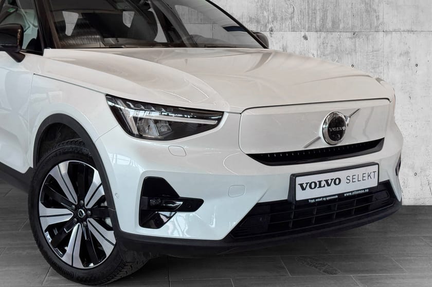 Bilde 2 av Volvo XC40 Recharge Single Motor Ultimate | H.feste | H&K Lyd | Pano.tak