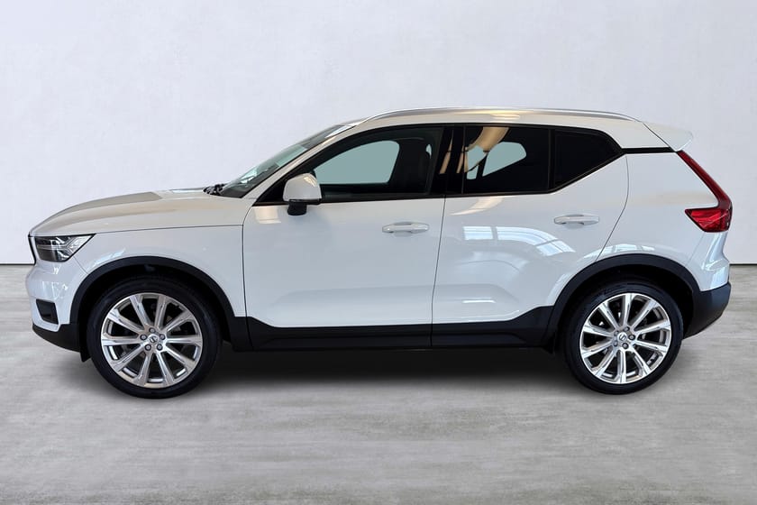 Bild 2 av Volvo XC40 D3 FWD Momentum Advanced Edition