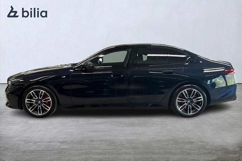 Bild 3 av BMW i5 M60 xDrive Sedan M-Sport Pro | B&W | Drag | Panorama