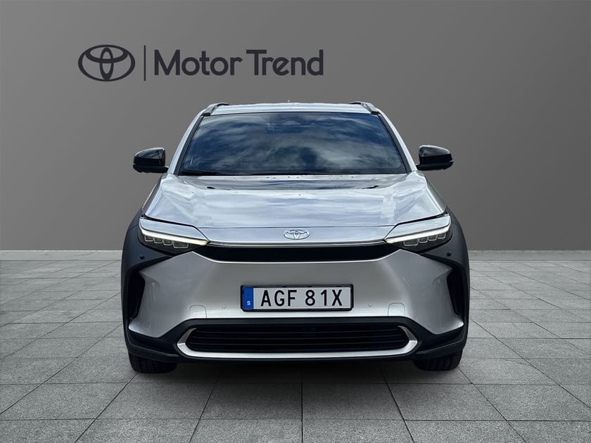 Bild 5 av Toyota bZ4X 71.4 kWh AWD Executive JBL Skinn V-hjul ingår