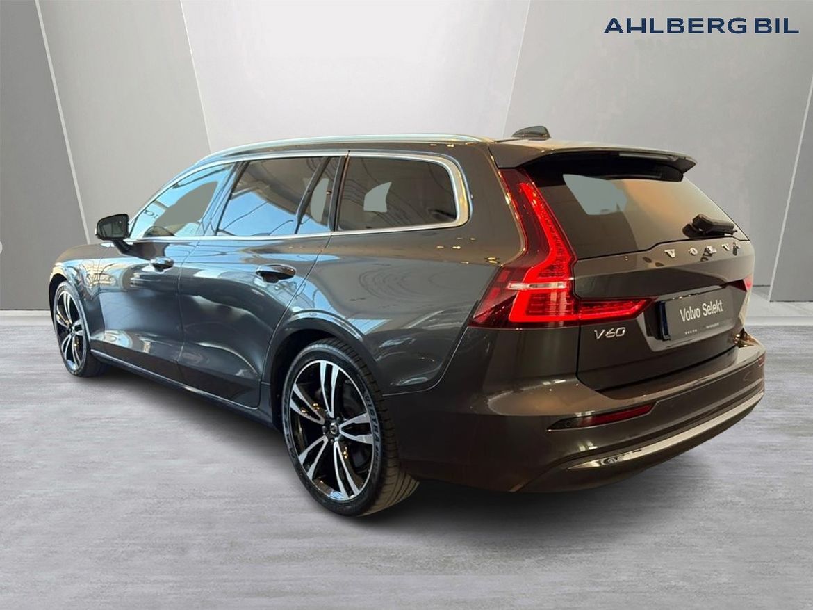 Volvo V60 2023 - miniatyr 3