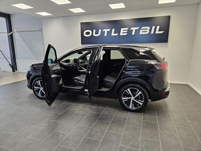 Bild 3 av Peugeot 3008 HYBRID4 300 hk EAT Allure Navi Laddhybrid