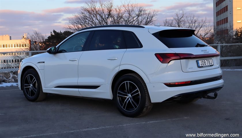 Bild 4 av Audi e-tron 55 quattro 408hk S/V-hjul Drag