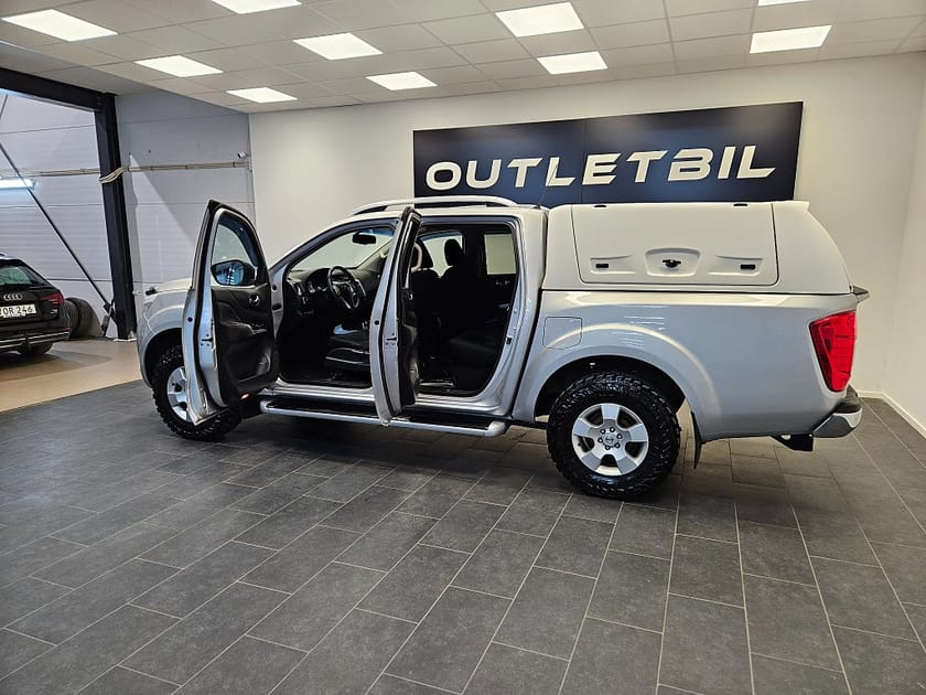 Bild 3 av Nissan Navara Dubbelhytt 2.3 dCi 163hk 4WD 4x4 Kåpa Värmare Drag MOMS