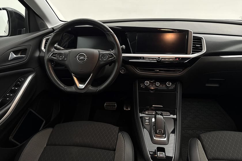 Bild 3 av Opel Grandland 1.2 Aut GS Line Cockpit Navi Kamera PDC Delläder MOMS