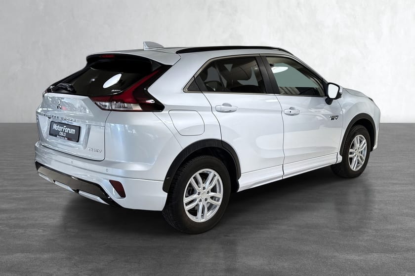 Bilde 5 av Mitsubishi Eclipse Cross PHEV Firehjulstrekk, skinnseter, ny eu kontroll og service
