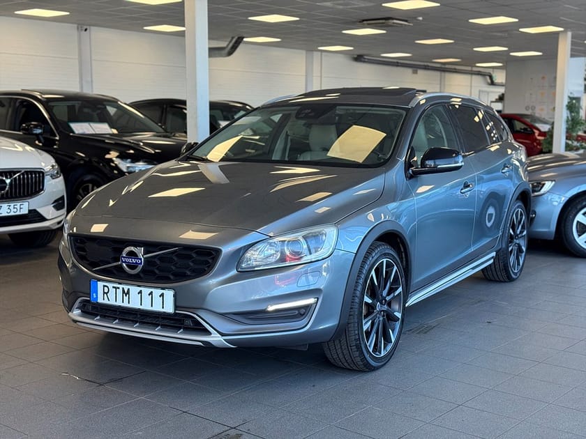 Bild 4 av Volvo V60 Cross Country D4 AWD Polestar Taklucka H/K Drag