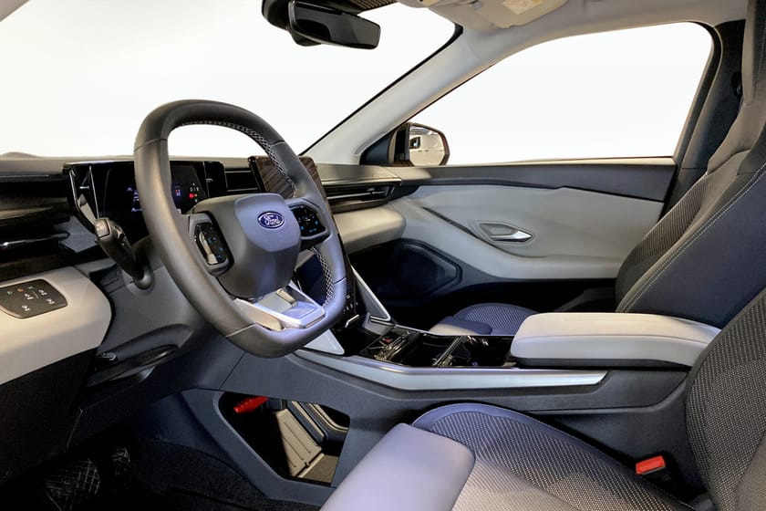 Bild 5 av Ford Explorer EV Extended Range RWD Long 77 kWh Förarassistanspkt