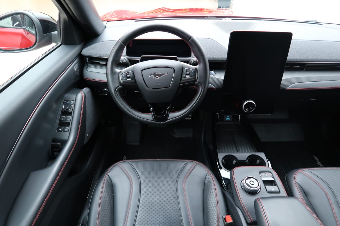 Ford Mustang Mach-E 2022 - miniatyr 6