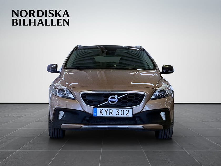 Bild 2 av Volvo V40 Cross Country D4 Geartronic Summum Panorama Värmare Helskinn