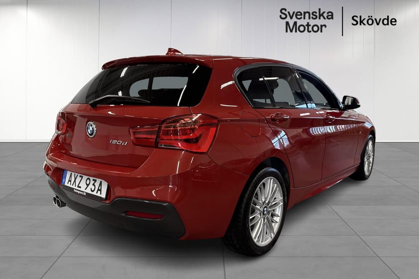 Bild 4 av BMW 120d xDrive M-Sport Automat 190hk en kombination av prestanda, komfort och utseende.