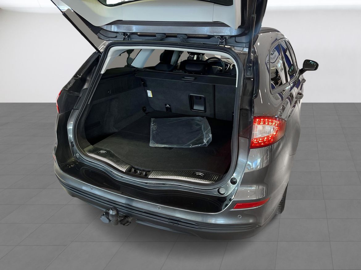 Ford Mondeo 2016 - miniatyr 7