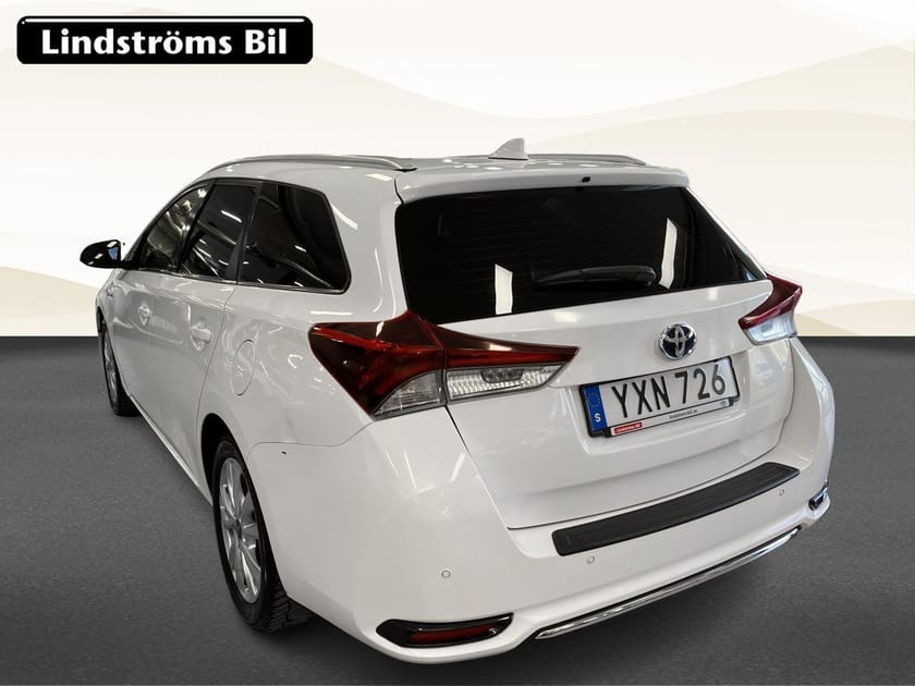 Bild 4 av Toyota Auris Touring Sports Hybrid Active 1.8 e-CVT 136hk S&V-Hjul