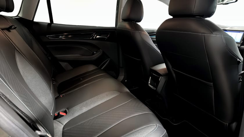 Bild 5 av MG 5 Long Range Luxury 360° Kamera Skinn Elstol Keyless Värmare 61 kWh