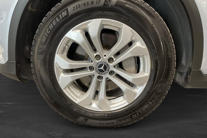 Bild 5 av Mercedes-Benz GLC 220 d 4MATIC Drag Backkamera Värmare